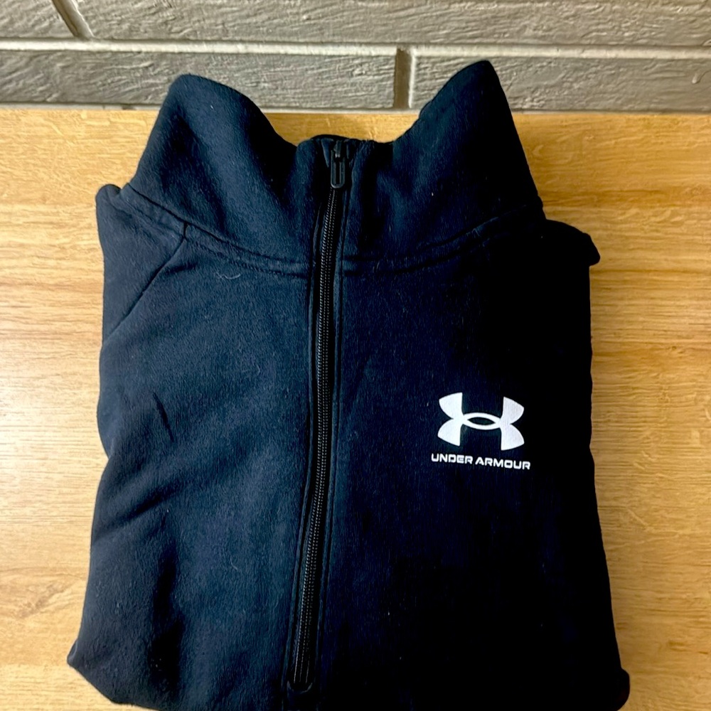 Black Under Armour Size M Half-Zip Sweater